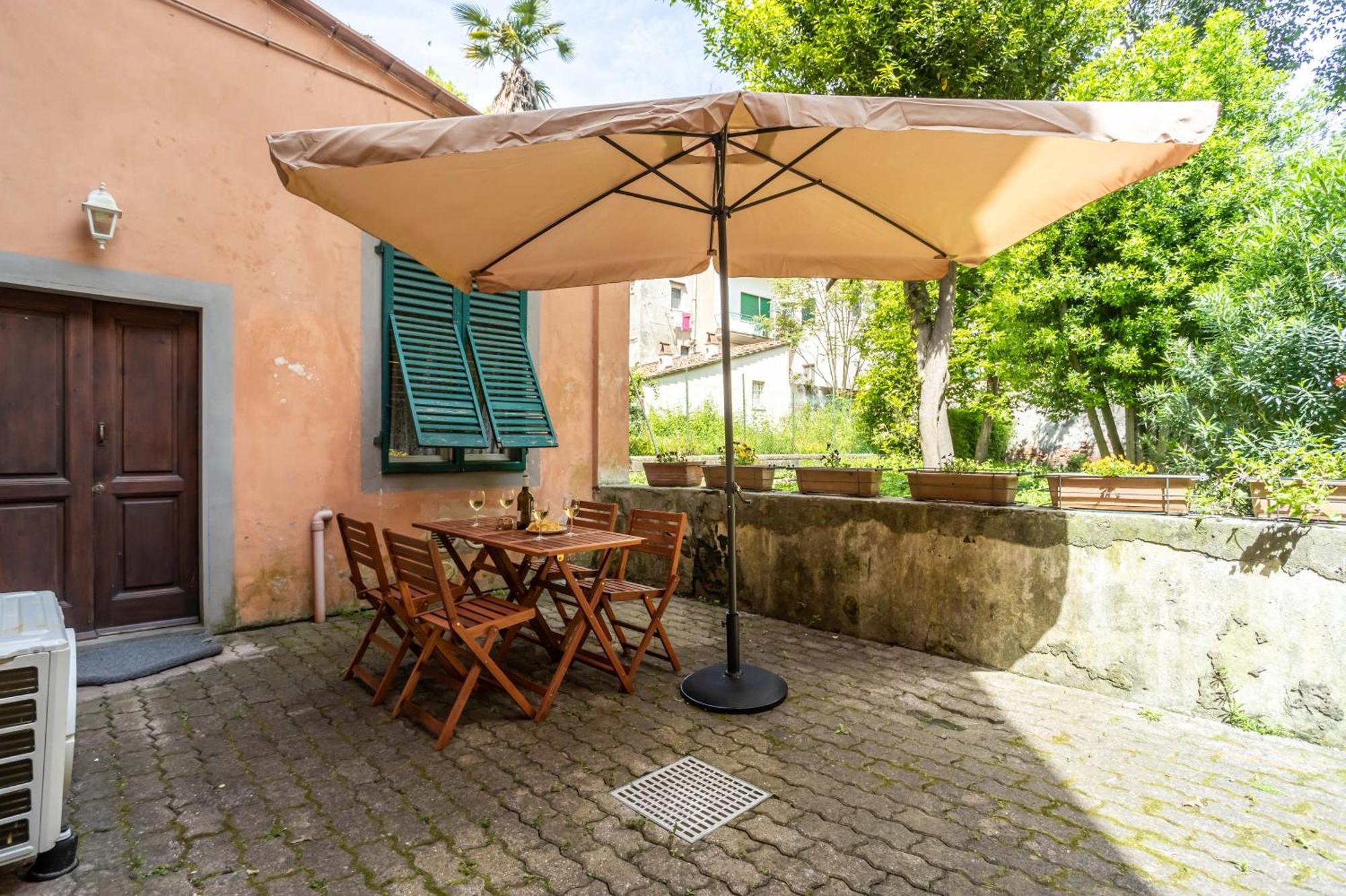 Hostly-Garden House San Lorenzo-Few Steps To Tower Pisa Exterior photo